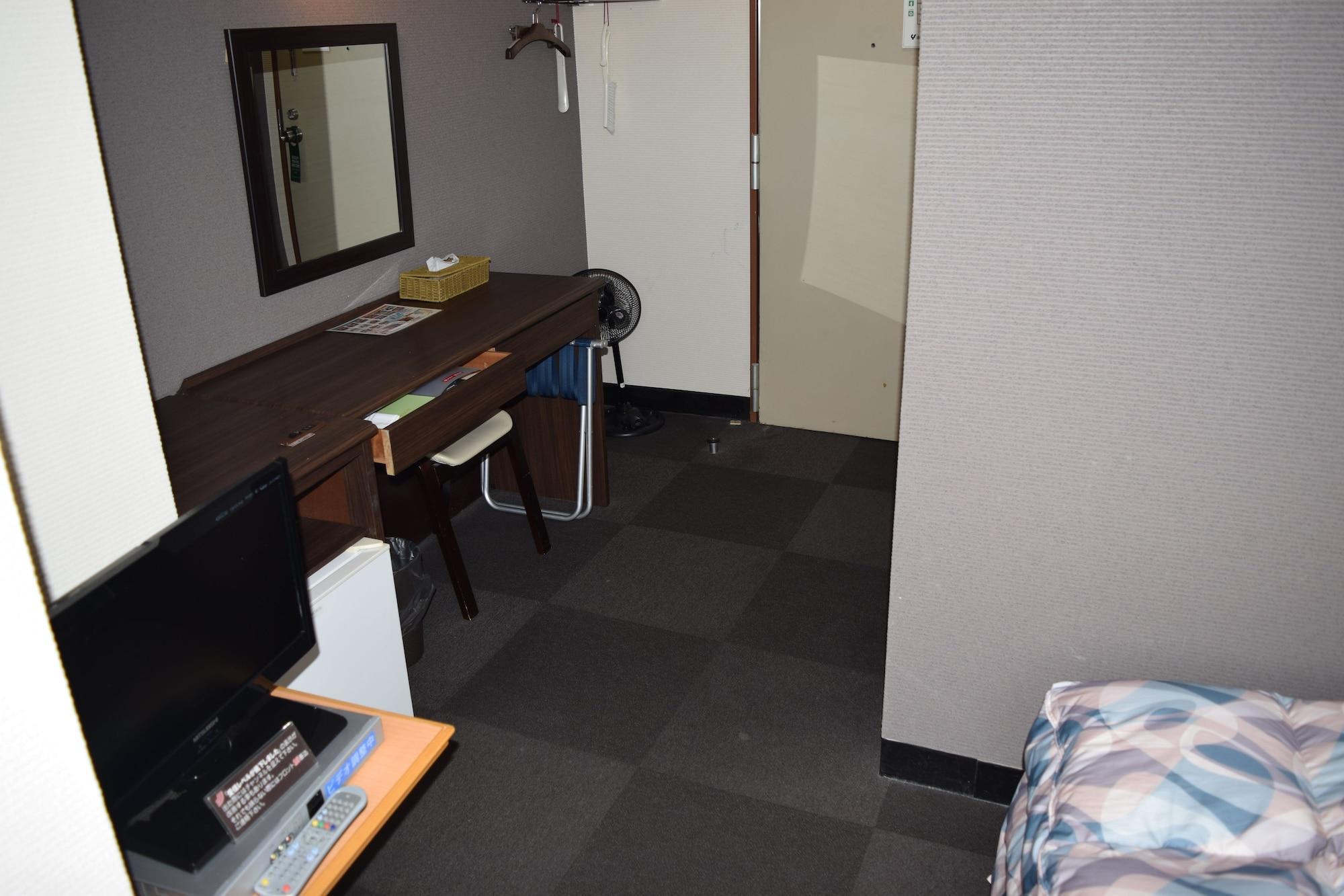 Hotel Yamanouchi Наха Экстерьер фото